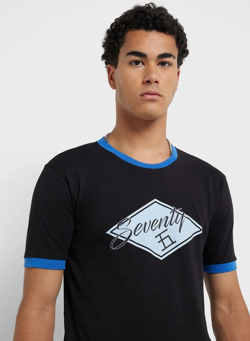 سفنتي فايف تيشيرت بياقة دائرية